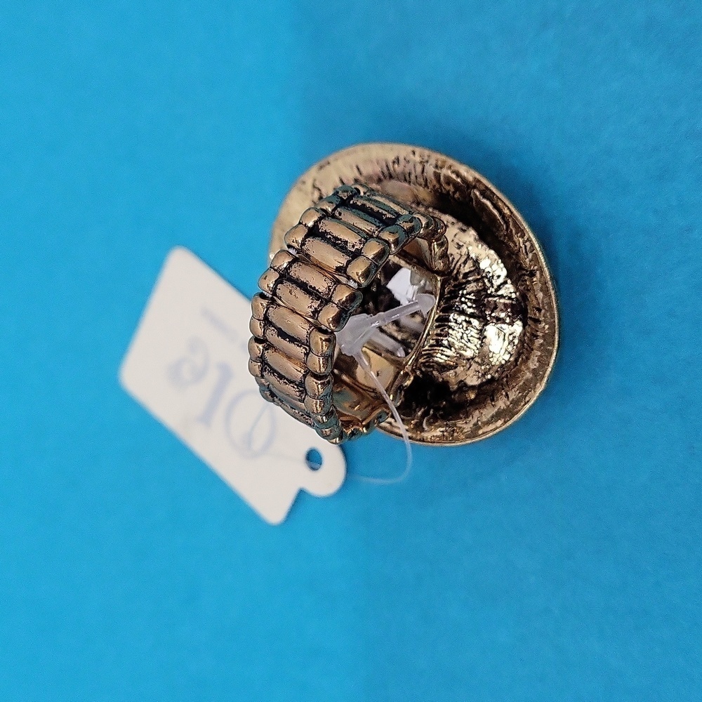 NWT Ole Embellished Rhinestone Statement Ring - Picture 6 of 8